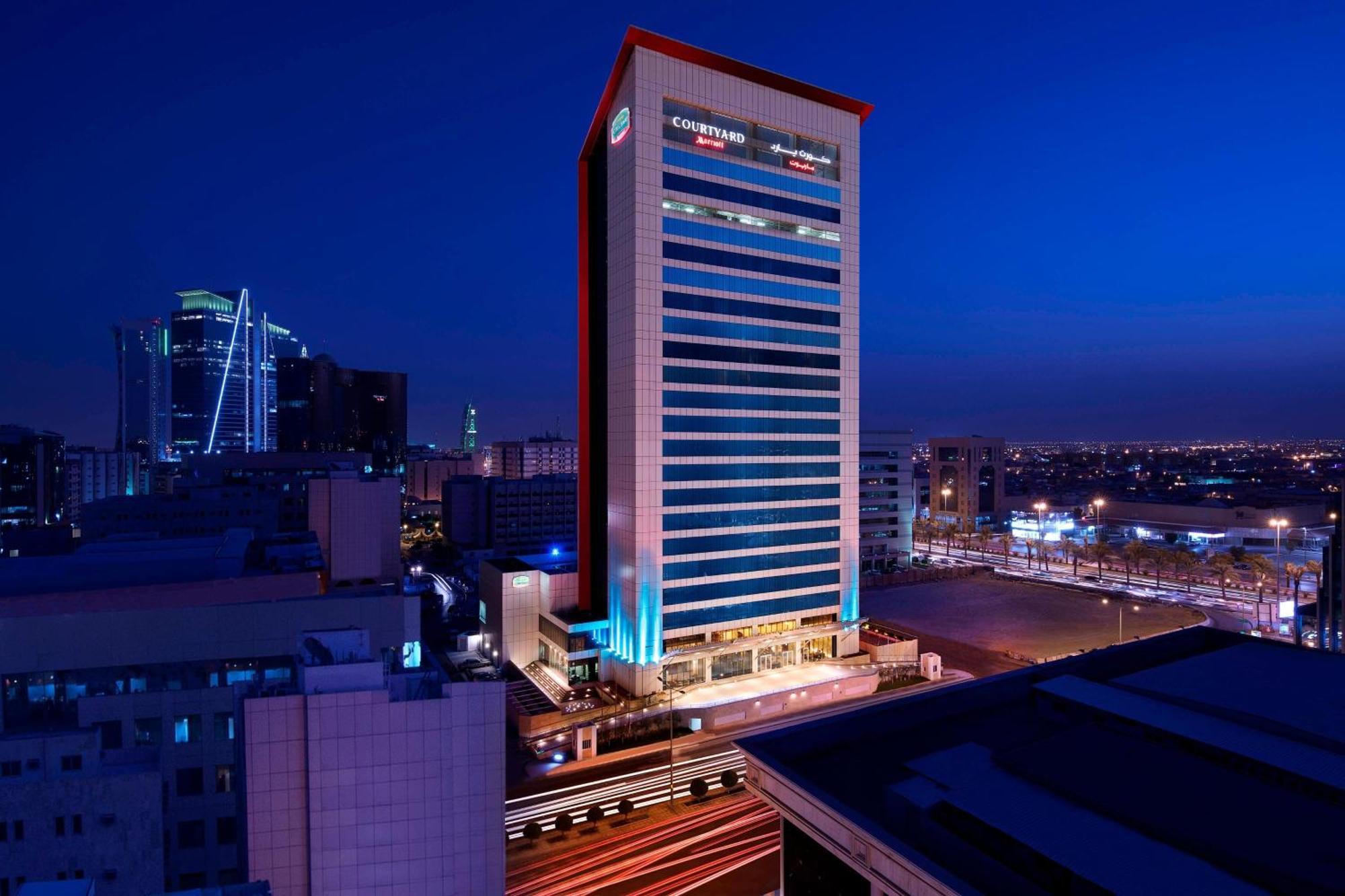 Courtyard By Marriott Riyadh Olaya Екстериор снимка