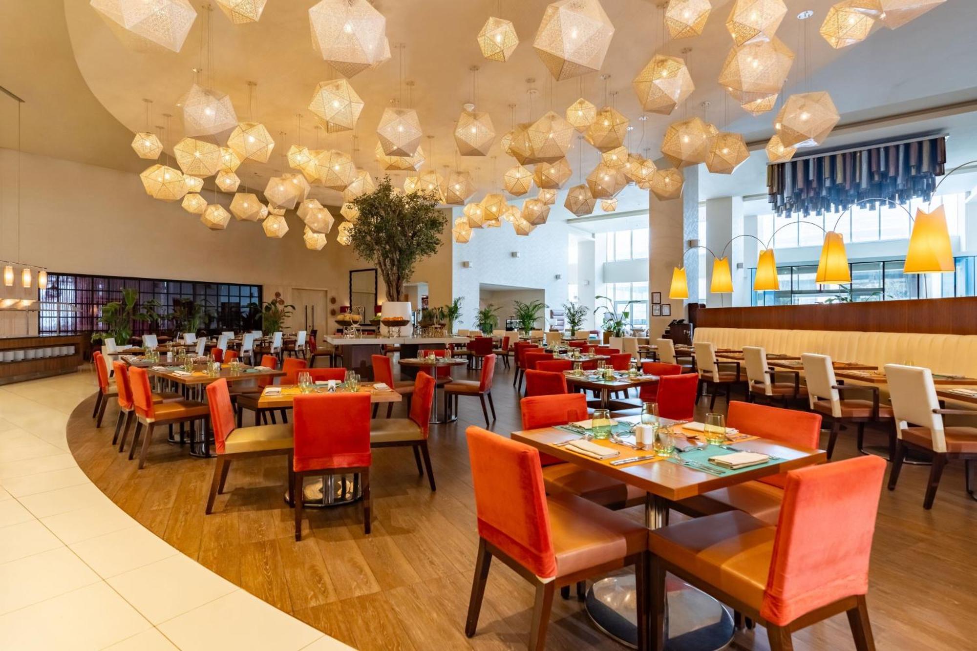 Courtyard By Marriott Riyadh Olaya Екстериор снимка