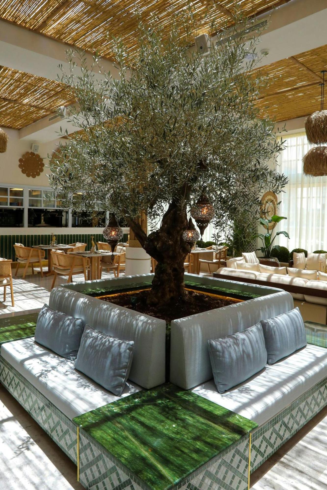 Courtyard By Marriott Riyadh Olaya Екстериор снимка